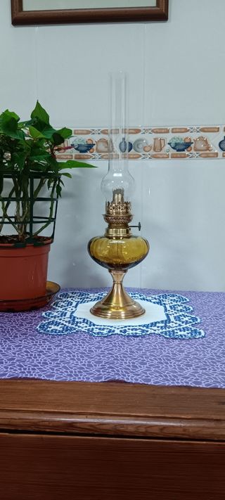 Quinqué bronce y cristal antiguo