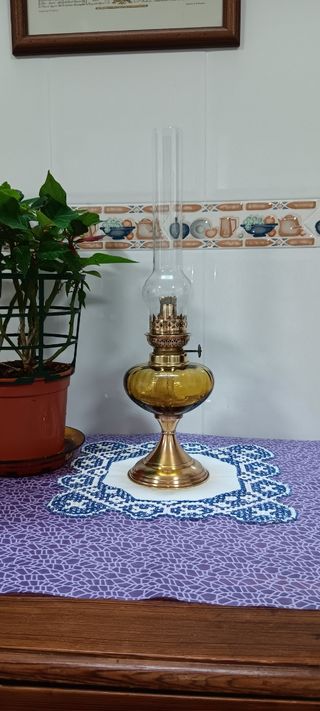 Quinqué bronce y cristal antiguo