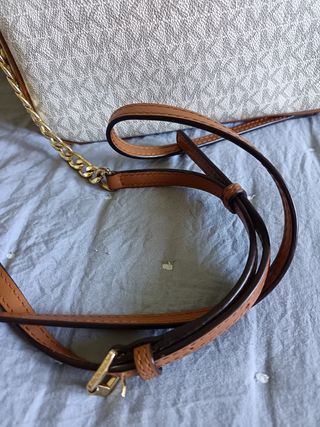 Bolso bandolera Michael Kors beige