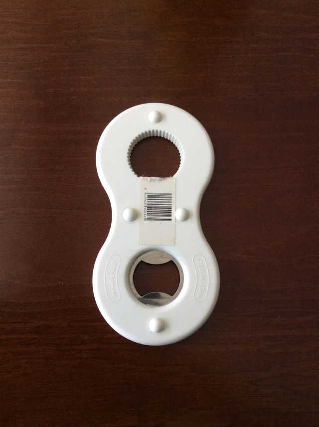 ABREBOTELLAS + SACACHAPAS