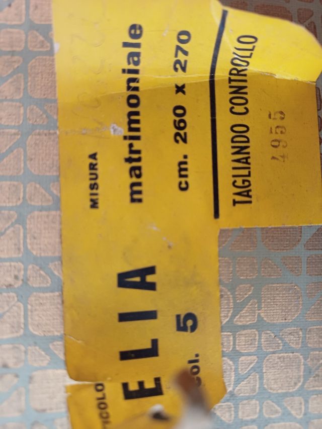 Copriletto vintage verde e beige. Lady Cover