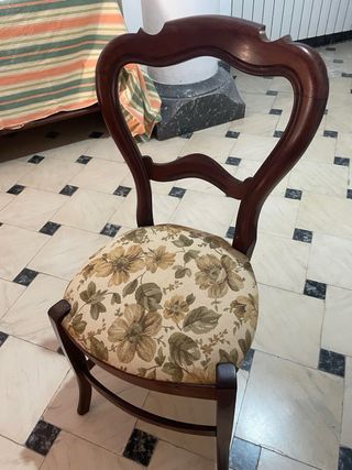Sillas antiguas de madera - mimbre.