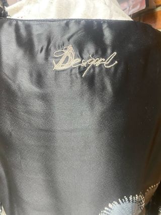 Blusa Desigual negra y azul