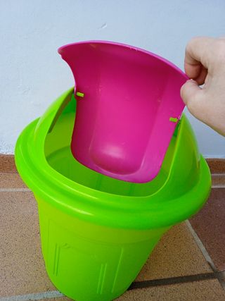 Cubo grande de basura, etc...tapa movible