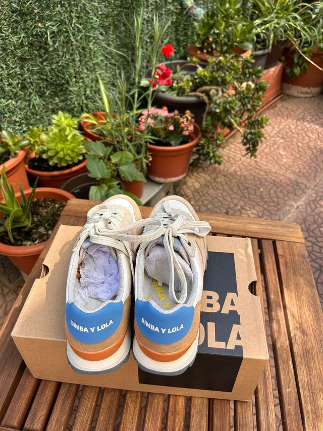 Zapatillas Bimba y Lola beige/rosa