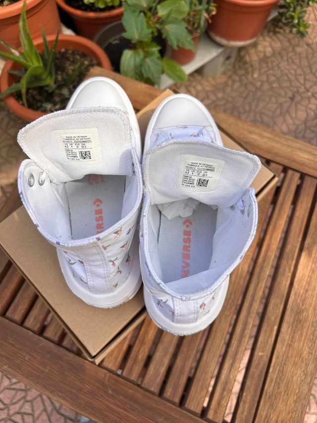 Converse blancas plataforma Chuck taylor.