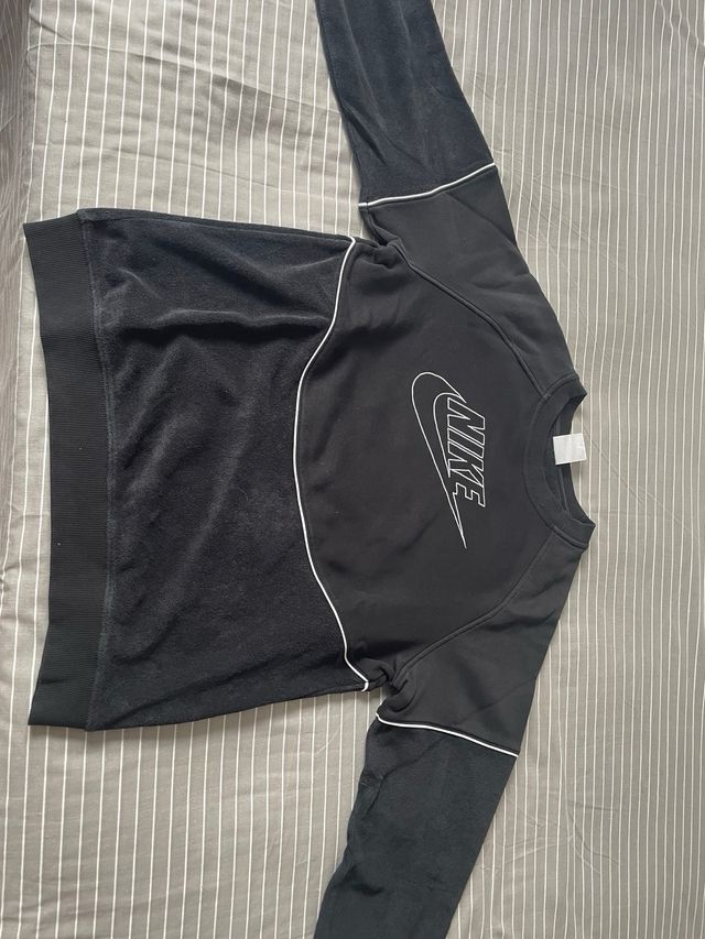 Sudadera Nike negra talla 158-170cm