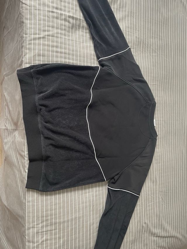 Sudadera Nike negra talla 158-170cm