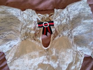 Vestido con encaje