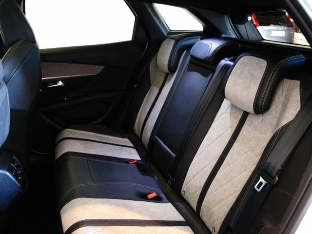 Peugeot 3008 225 e-EAT8 GT
