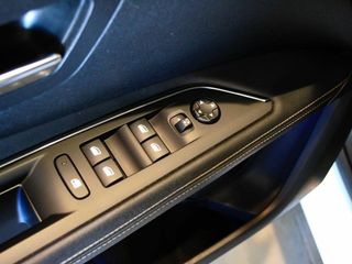 Peugeot 3008 225 e-EAT8 GT
