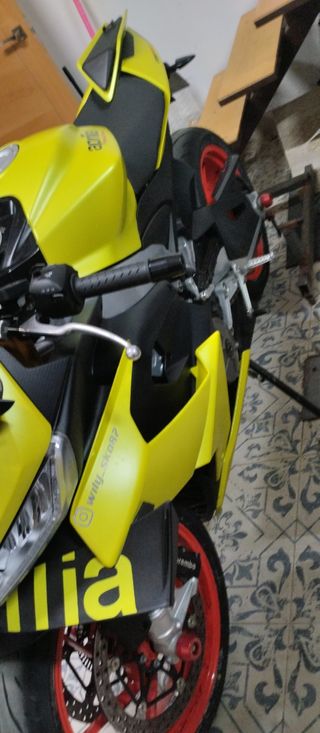 Se vende Aprilia rs660 o se cambia por moto trail