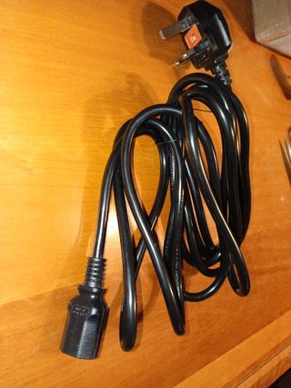 "Cavo alimentazione per computer "