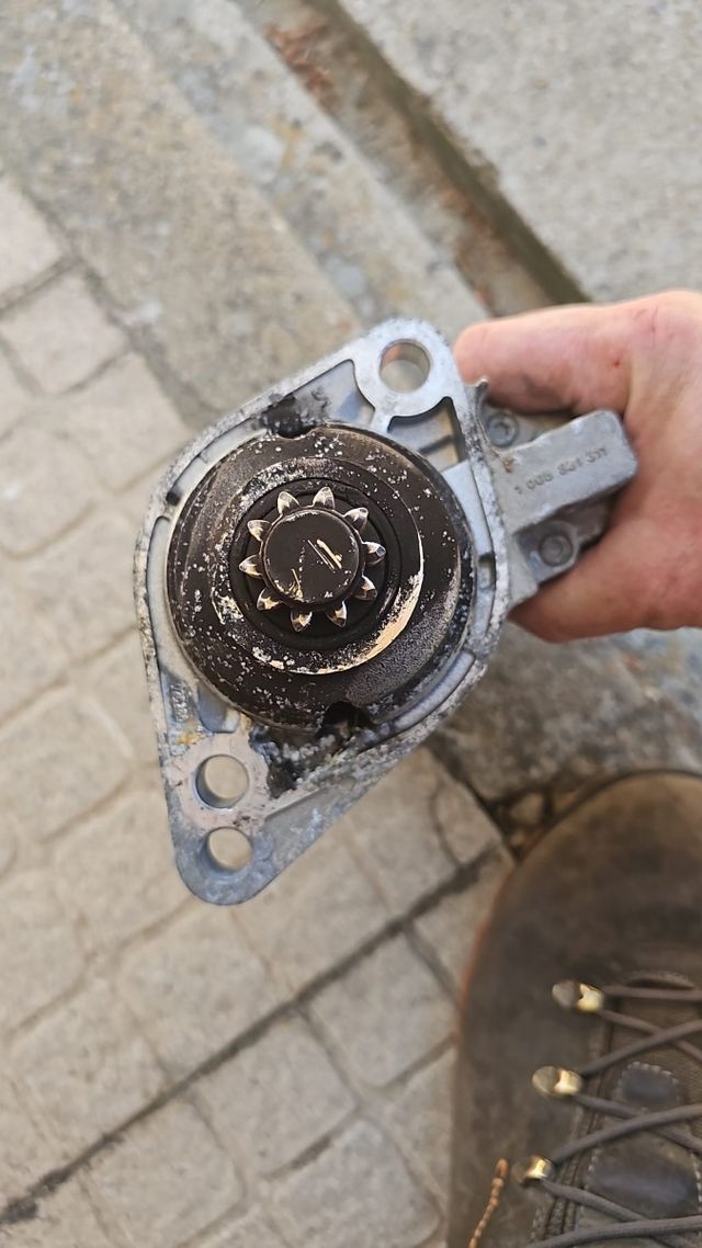 Motor Arranque 02Z911023F usado