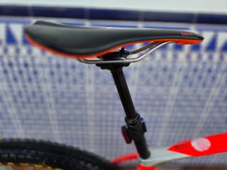 Bicicleta montan̈a,Cannondale FSI Carbon Talla M 