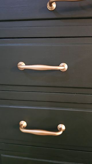 Magnífica cómoda restaurada de 8 cajones