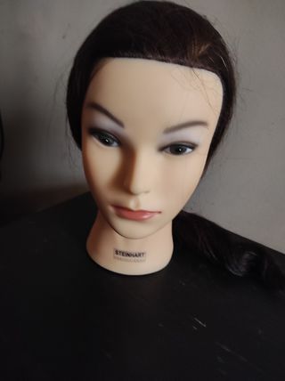 Maniquí cabeza pelo largo