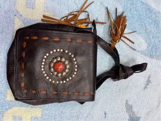 Monederos Piel Grabada - Marrón y Rojo