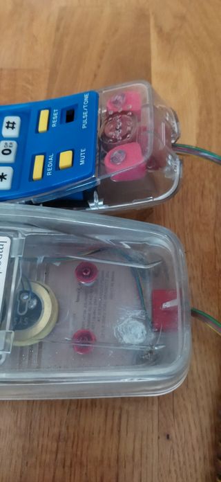 Teléfono góndola de mesa retro trasparente