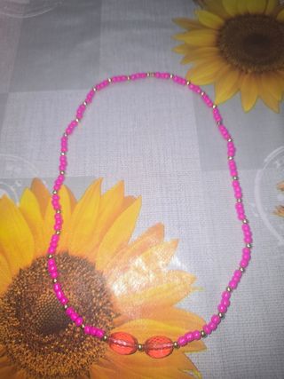 Collar artesanal - Amarillo y Rosa azul,fucsia