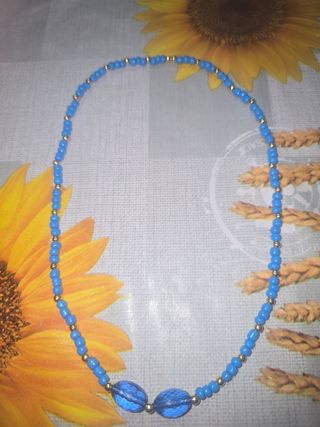 Collar artesanal - Amarillo y Rosa azul,fucsia