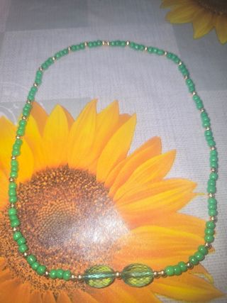 Collar artesanal - Amarillo y Rosa azul,fucsia