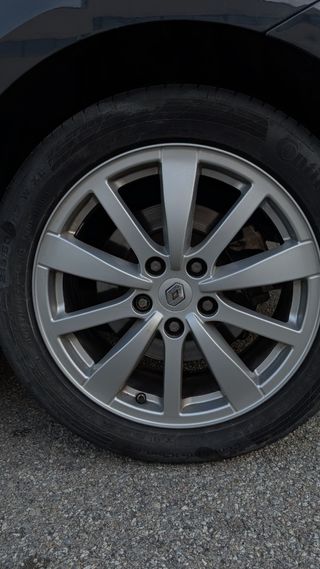 Renault Laguna 2010 100milKM - Carplay