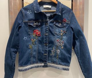 Chaqueta vaquera bordada con pedreria - Talla 42 