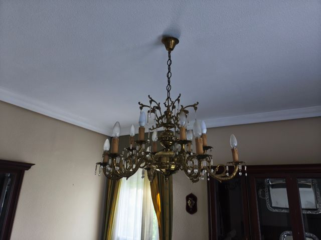 Lámpara clasica dorada - Salón