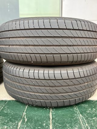 Neumáticos Michelin 185/60/15 84T