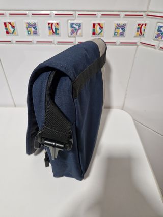 Bandolera Reebok azul y gris