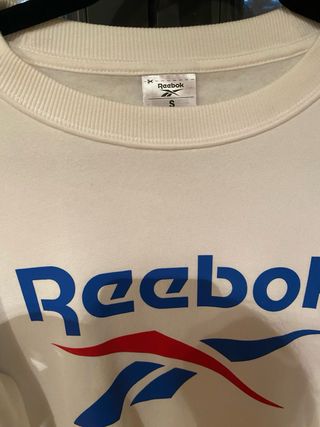 Sudadera Reebok blanca . Talla S