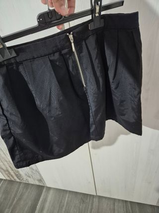 Falda negra talla M