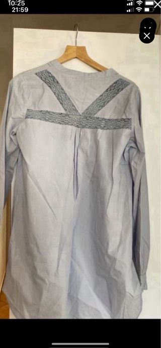 Blusa Loa azul talla M - NUEVA 