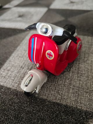 Scooter vintage rosso-bianco