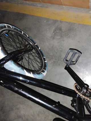 BMX 18,5" negra