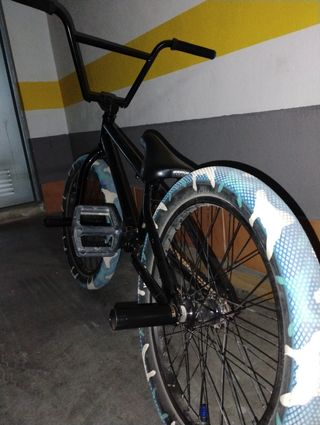 BMX 18,5" negra