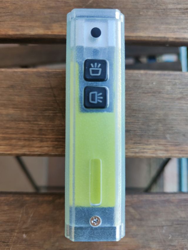 Linterna LED 3600 lúmenes