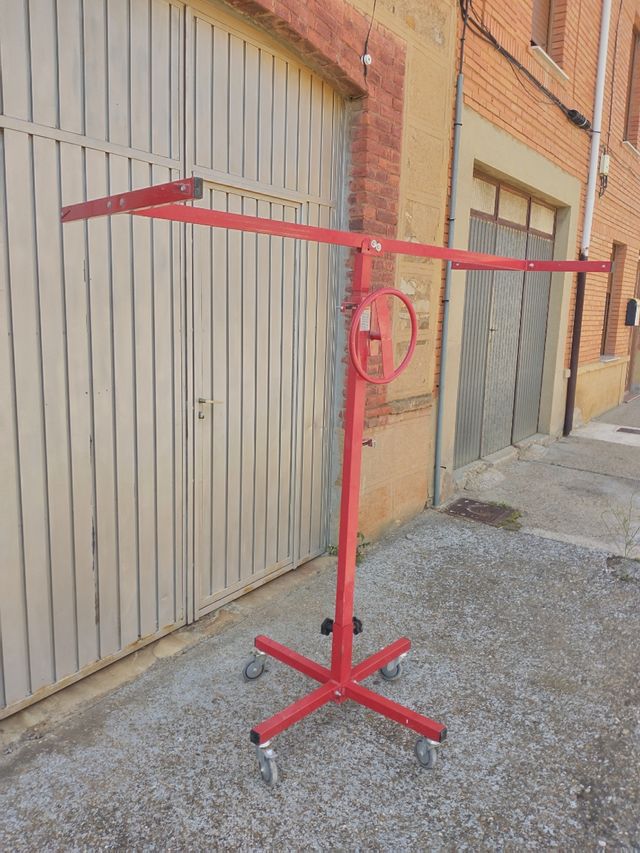 Se alquila máquina de poner placas de Pladur techo