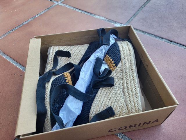 Nuovissimi sandali con zeppa Corina taglia 36