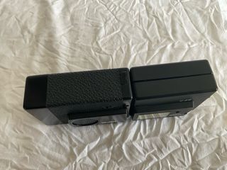 841. Preciosa cámara Rollei A26 con flash C26.