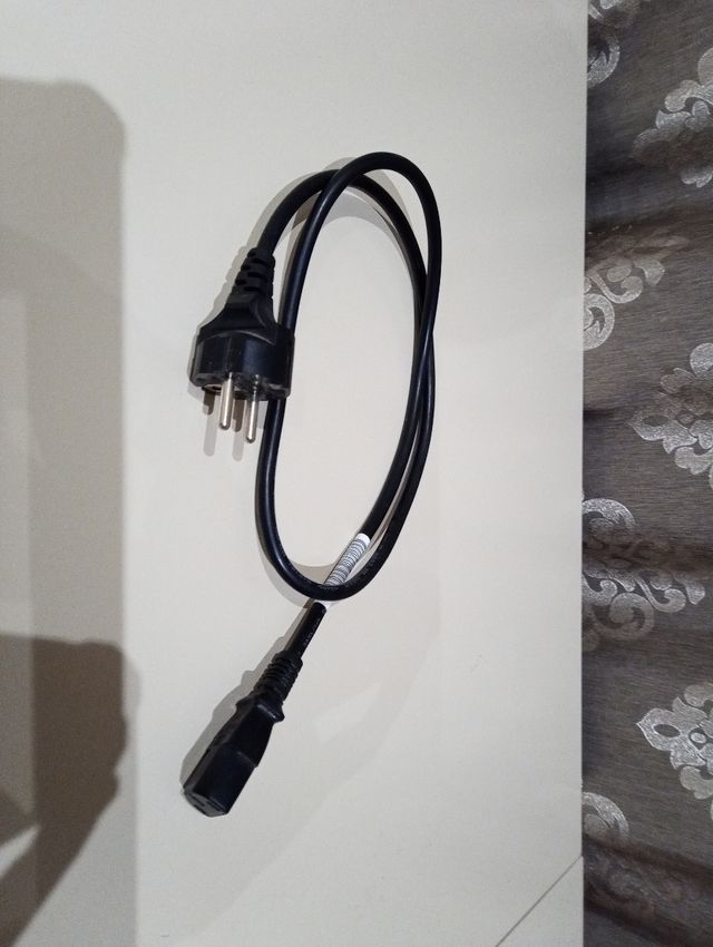 Cable corriente PC - 1m