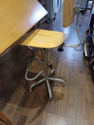 Mesa dibujo antigua + tecnígrafo