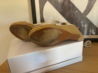 Sandalias cuña Bimba Y Lola beige