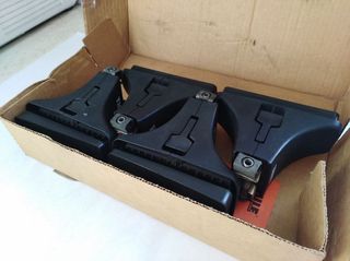 Bases, Pés Thule Rapid System 750