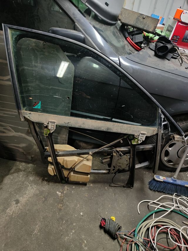 Elevalunas Audi A4 B4