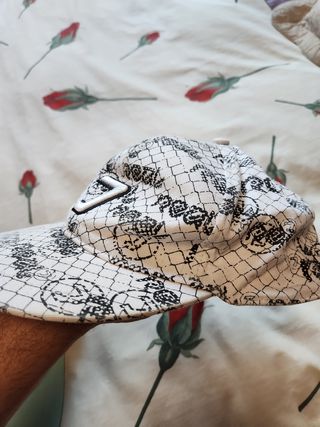 6 Gorras DC, Nike, Vans