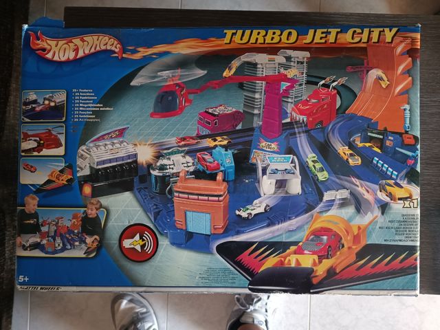 Hot Wheels Turbo Jet City