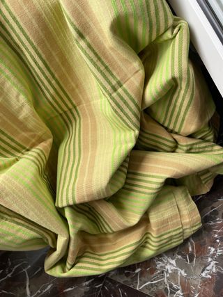 Colcha rayada beige y verde 260x245