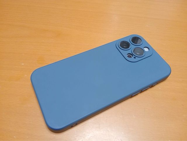 Custodia silicone iPhone 15 Pro Max